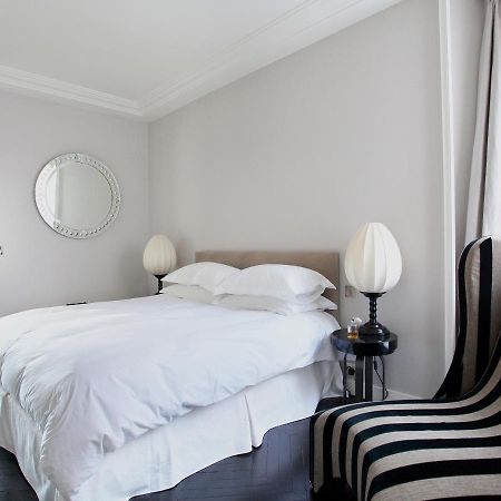 Outstanding 2 Bedrooms With A Terrific Eiffel Tower View Paris Eksteriør bilde