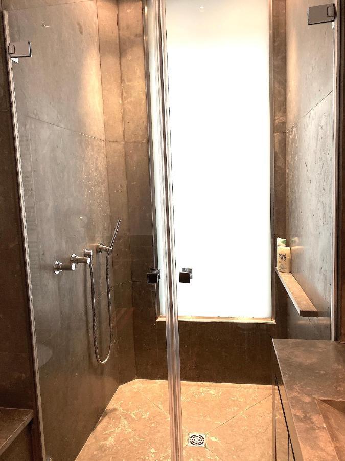 Outstanding 2 Bedrooms With A Terrific Eiffel Tower View Paris Eksteriør bilde