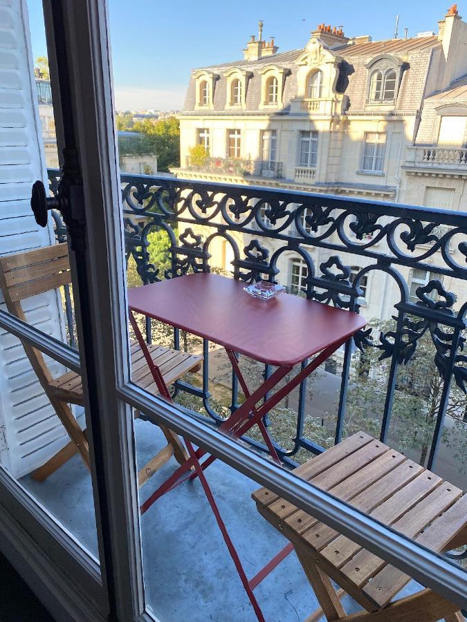 Outstanding 2 Bedrooms With A Terrific Eiffel Tower View Paris Eksteriør bilde