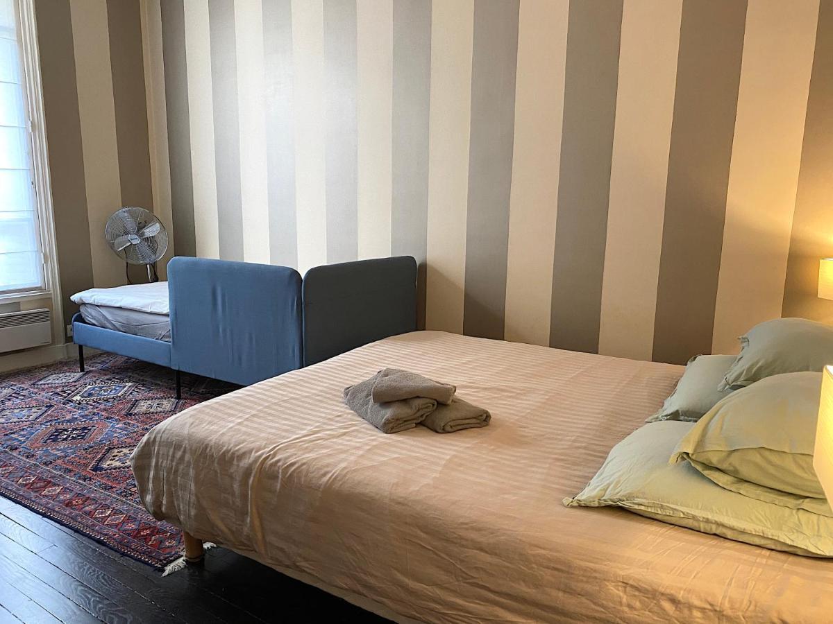 Outstanding 2 Bedrooms With A Terrific Eiffel Tower View Paris Eksteriør bilde