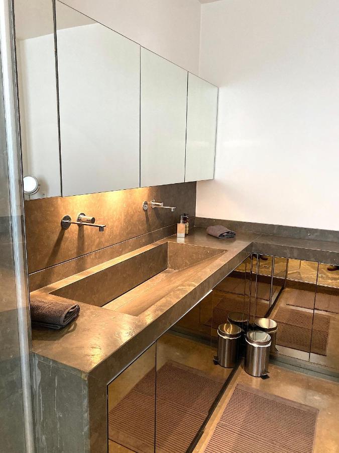Outstanding 2 Bedrooms With A Terrific Eiffel Tower View Paris Eksteriør bilde