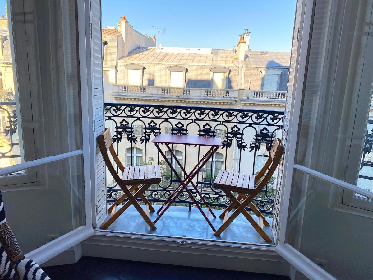 Outstanding 2 Bedrooms With A Terrific Eiffel Tower View Paris Eksteriør bilde